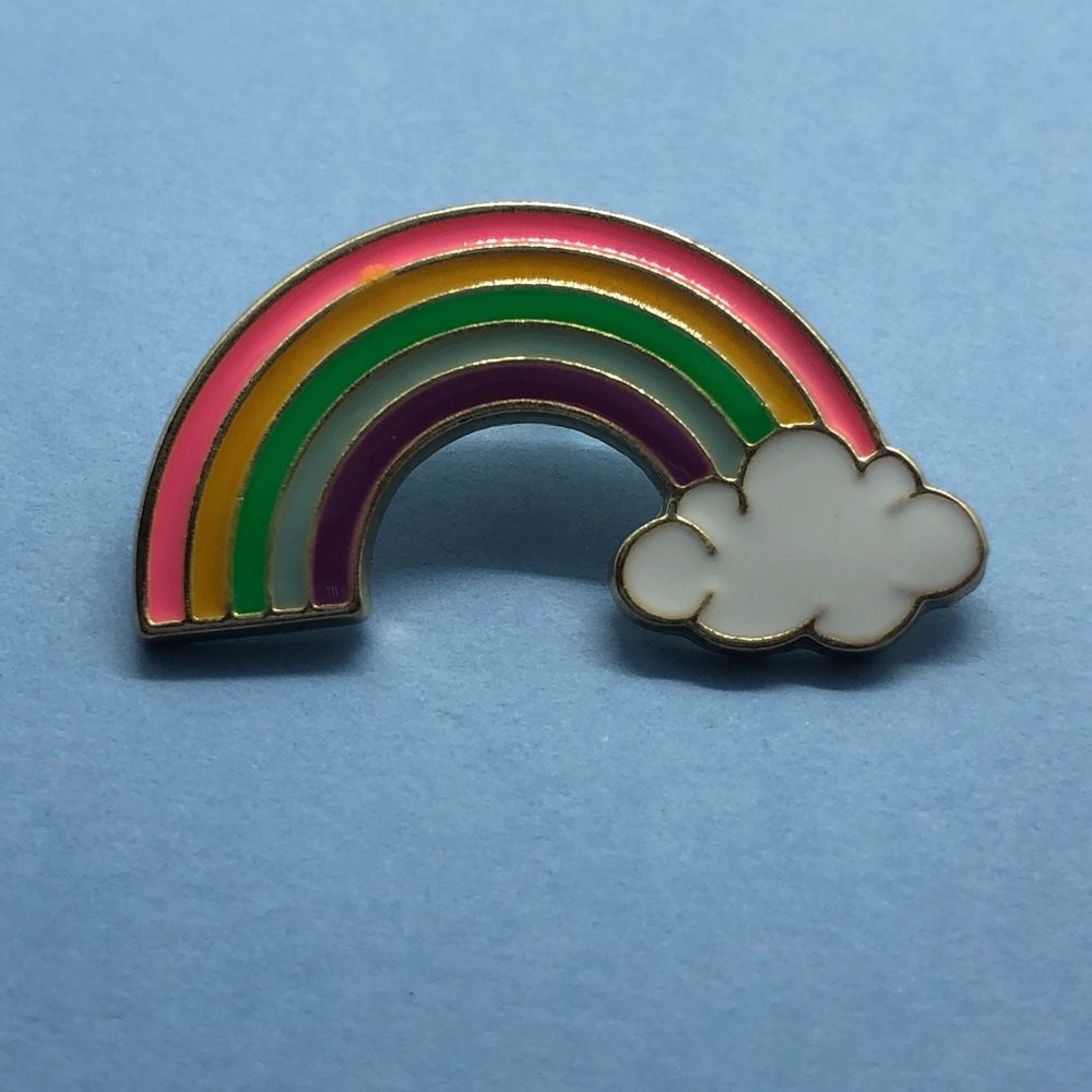 🌻10/$10🌻 Cloud Rainbow Enamel Pin